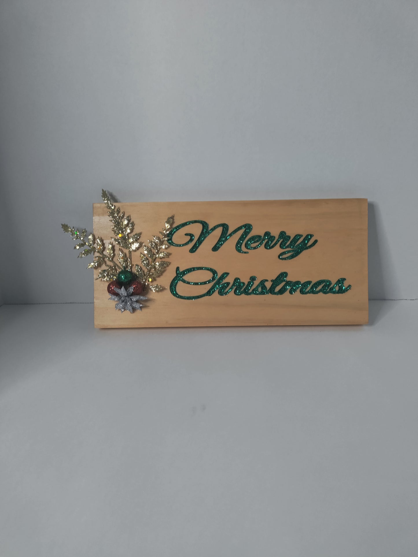 Pecan with Green Glitter Merry Christmas Wooden Sign B.